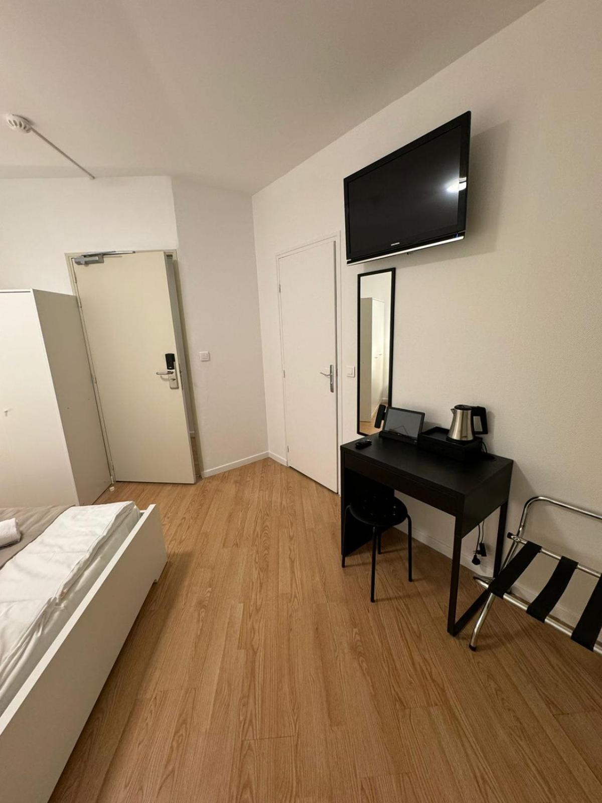 Etoiles De Mantes Hotell Exteriör bild